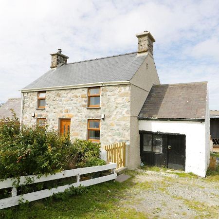 Ty Rhos, Farm Stay, Sleeps 4, Rhoshirwaun 2 Miles From Aberdaron Kültér fotó