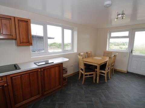 Ty Rhos, Farm Stay, Sleeps 4, Rhoshirwaun 2 Miles From Aberdaron Kültér fotó