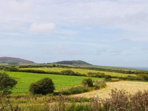 Ty Rhos, Farm Stay, Sleeps 4, Rhoshirwaun 2 Miles From Aberdaron Kültér fotó